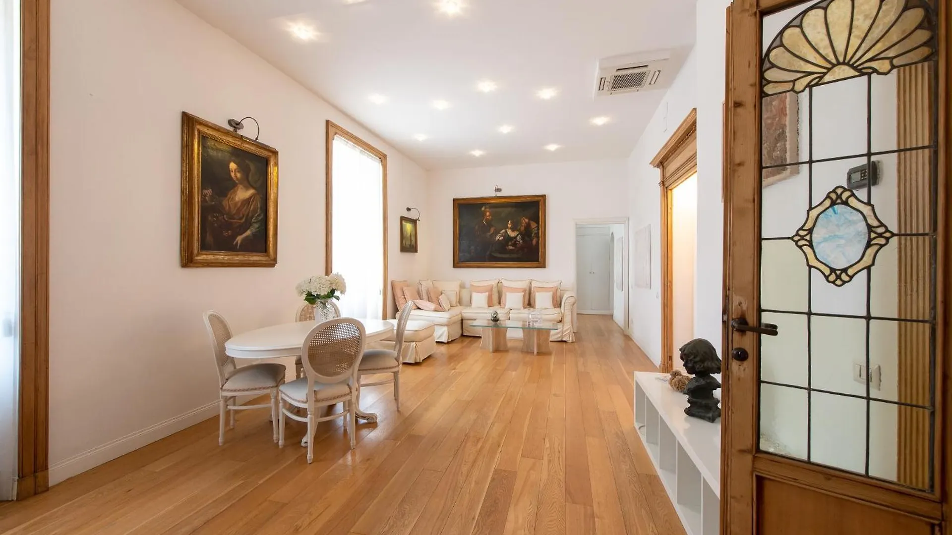 Art Atelier Vitelleschi Apartment Rome