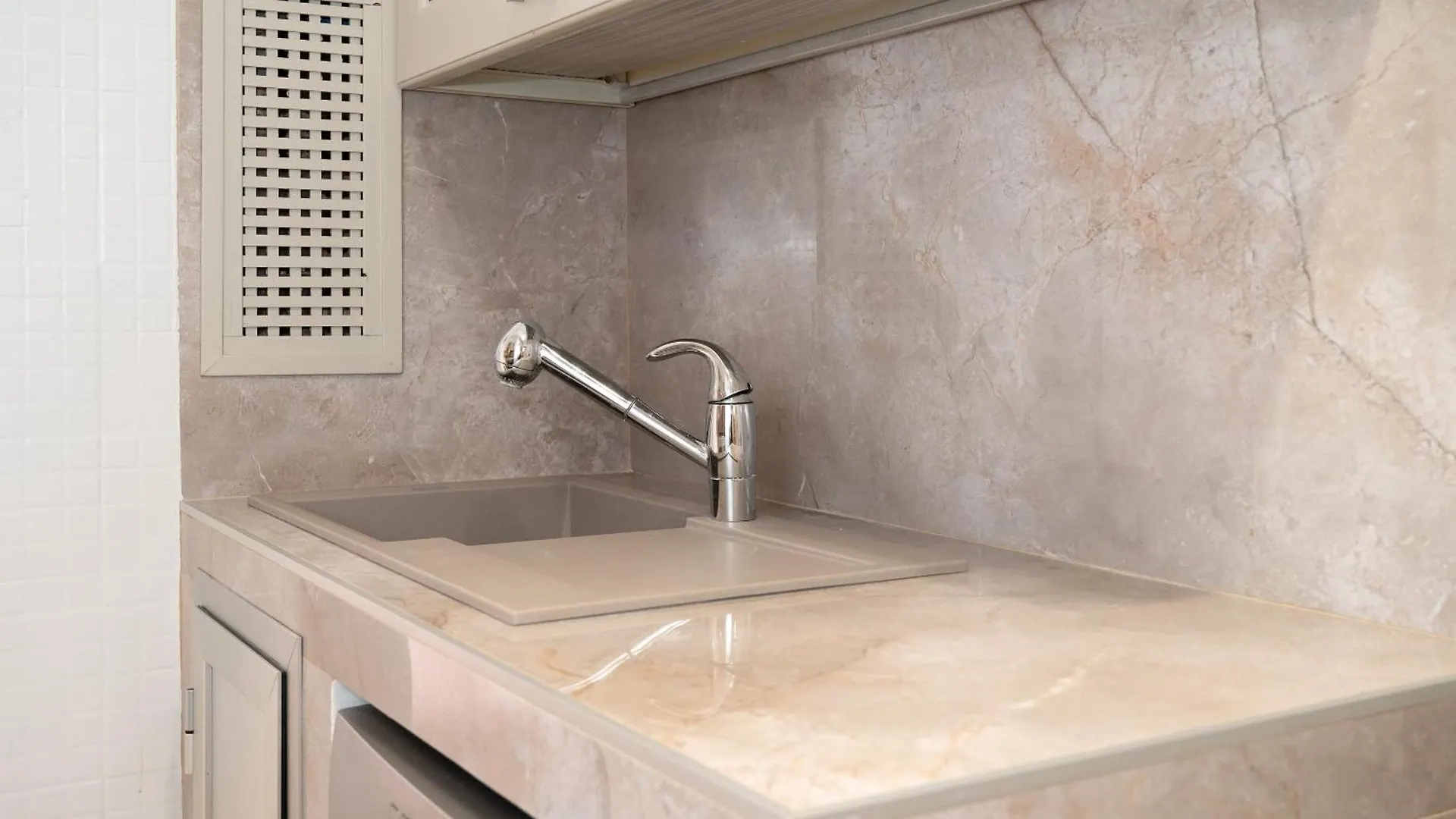 Art Atelier Vitelleschi Apartment Rome 0*,